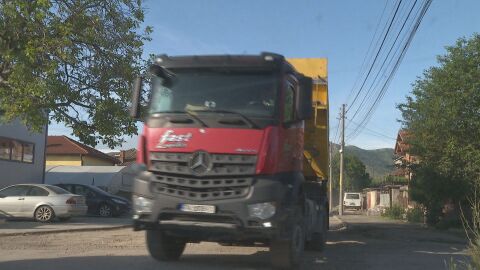 Протест в с. Огняново заради засиления тежкотоварен трафик