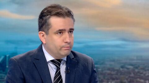 Божанов: Помните комисията от 27 секунди - тя беше в нарушение на правилата. Сега махат тези правила