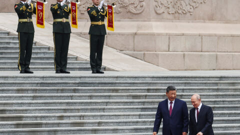 Си Дзинпин предупреди за връщане към „закона на джунглата“ на срещата с Владимир Путин
