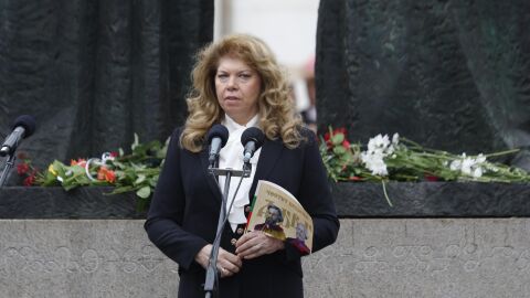 Илияна Йотова: Нека да пазим българския език, който ни прави народ