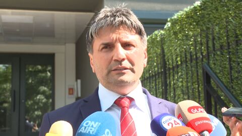 Продавали и на деца: Разбиха база за наркотици в София, иззети са над 1 кг кокаин, 2,5 кг марихуана и около 1000 хапчета