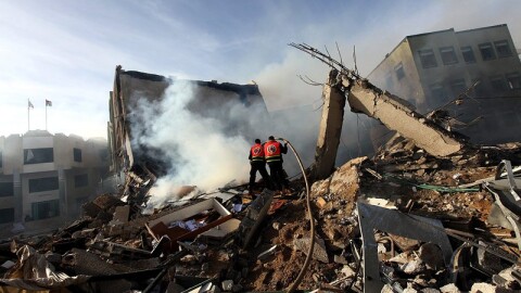 Гражданската защита в Газа съобщи за израелски удари след обявяването на споразумението