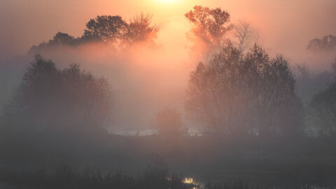 Облаци и мъгли на повече места в понеделник
