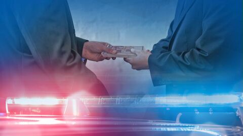 Задържани са 30 души във връзка с изборни нарушения