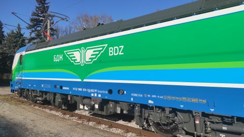 През лятото пускат нощен влак от София за Варна през Карлово 