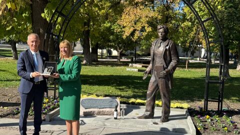 Откриха първия в България паметник на Стоян Омарчевски