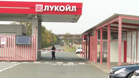 България в търсене на отсрочка по казуса &quot;Лукойл&quot;: Какви са вариантите?