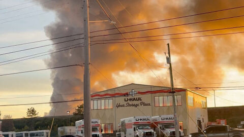 Самолет се разби близо до летище в САЩ, има загинали 