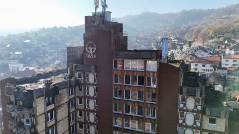 Пожарът в старческия дом в Босна и Хецеговина уби 11 души и рани 35