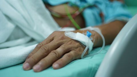 Супергрипът препълни белодробната болница във Велико Търново