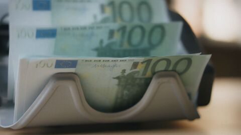 „Самият бюджет е греховно заченат“: Реакции за проектобюджета и в НС