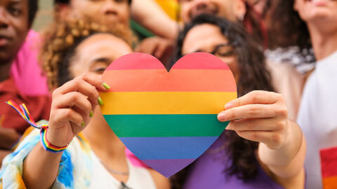 Турция се отказа да криминализира поведение, „противоречащо на биологичния пол“