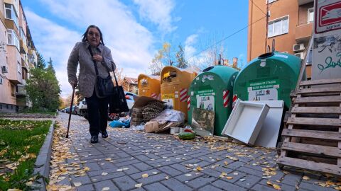 КЗК проверява Столична община заради жалби на фирми за почистване