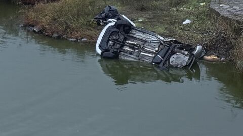 Колата с мигранти, паднала в езеро в Бургас, се е движела със 160 км/ч, избутала е друг автомобил със семейство 