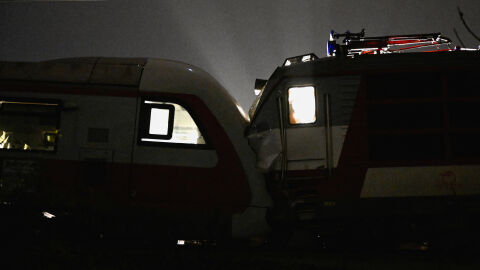 Два влака се сблъскаха в Словакия, десетки са ранени (ВИДЕО)