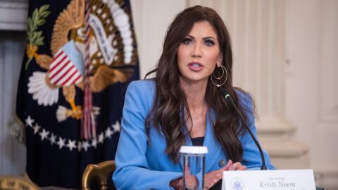 АФП: Ботокс и изкуствени мигли – какво представляват всъщност жените от движението MAGA