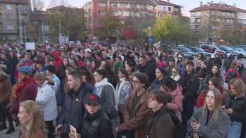 Протест срещу лекаря, прегазил куче с колата си и впоследствие избягал