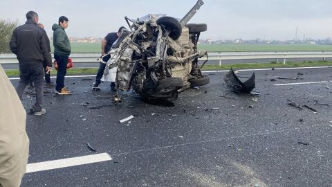 Тежка катастрофа на &quot;Тракия&quot; край Стара Загора, има загинали (СНИМКИ)