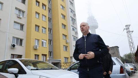 Росен Желязков обяви програма за саниране на еднофамилни къщи