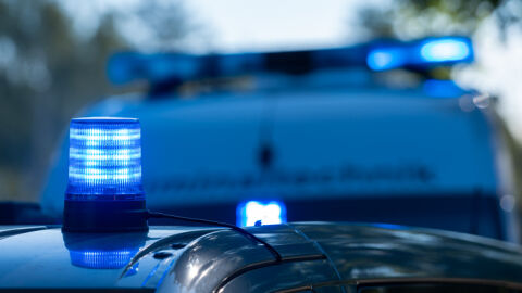 Полицаи раниха критично момиче, изчезнало от социален дом