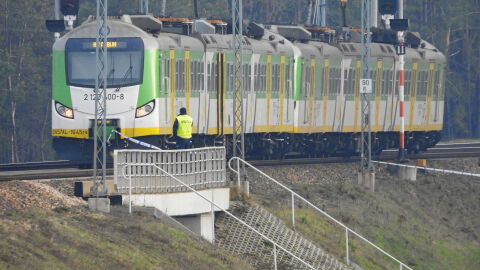 Полша заяви, че взривът на железопътната ѝ линия към Украйна е саботаж