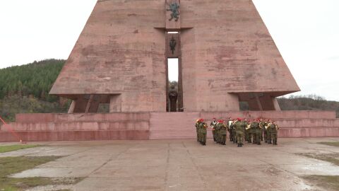 След репортаж по bTV - Паметникът &quot;Майка България&quot; край Гургулят вече е обновен 