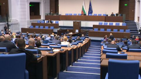 Напрежение заради бюджета и съдебната система: Ще има ли окупация на парламента?