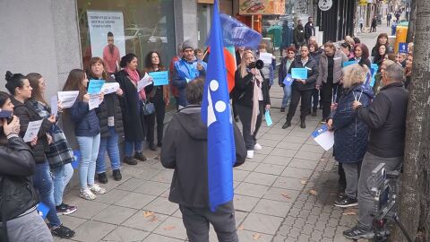 Протести на служители на НОИ в няколко града в страната