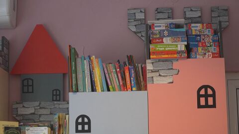 Книгите разкриват нови светове: Кампания за даряване на детски книжки