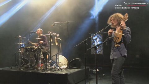 „Варварските цигулки“: Музикантът, който покори франция с гъдулката си