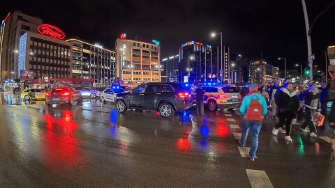 Верижна катастрофа в София с пострадал (СНИМКИ и ВИДЕО)