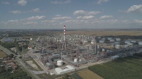 Белград преговаря с Вашингтон за ново отлагане на санкциите срещу националната компания НИС