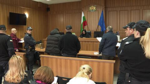 Момичето, единствено оцеляло от жестоката катастрофа в Пловдив, e в съзнание (ВИДЕО)