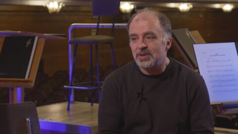 „Oт другата страна“ на класическата музика: Mаестро Найден Тодоров дирижира успеха на най-големия ни оркестър