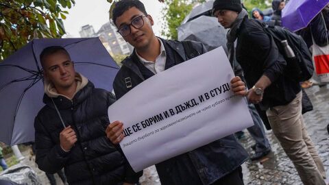 Продължават протестите на младите лекари за достойно заплащане