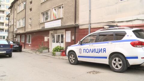 63-годишен хвърлил бомба в двора на полицейското управление (ВИДЕО)