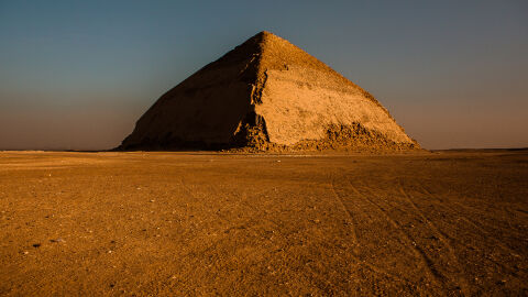 Туристка падна в тесен коридор на една от най-мистичните пирамида в Египет