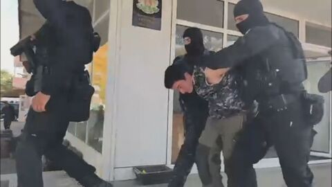 Обвиненият за тройното убийство в с. Люляково не е регистриран като психично болен, но баща му е с шизофрения