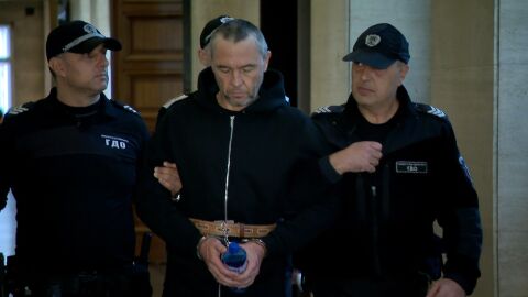 Руснакът, разследван за взрива в Бейрут, остава в ареста