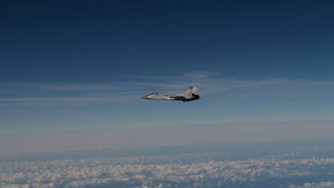 Полша временно затвори две летища заради руските удари срещу Украйна