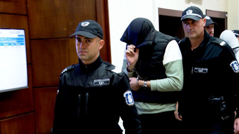 Върнаха на прокуратурата делото срещу двамата полицаи, обвинени за смъртта на мъж при арест