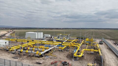 Еврокомисарят по енергетиката инспектира в България Вертикалния газов коридор