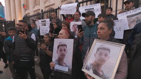 Нов протест с искане за справедливост след убийството на 15-годишния Красимир в мол