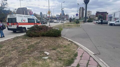 Снимка: Пътник скочи на релсите на метрото в 