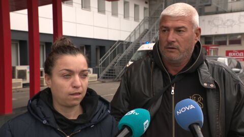 Снимка: „Аз го питах „Тати, боли ли те?“ - „Малко“: Родителите на 10-годишното момче, починало в 
