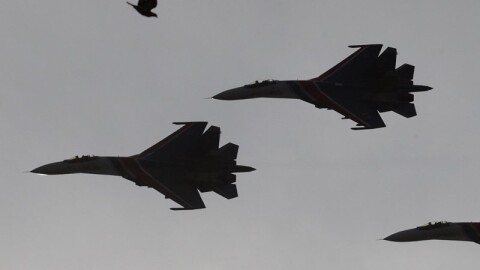 Руски изтребител се разби при тренировъчен полет, екипажът е загинал