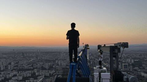 Снимка: Директорът на СДВР: 7 деца на възраст 13-17 г. са доведени в полицията за катеренето по кран 