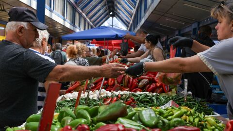 Без промяна в цената на потребителската кошница в началото на празничната седмица