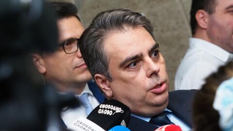 Асен Василев: Ще преодолеем кризата с боклука, мръсното изнудване на софиянци ще спре