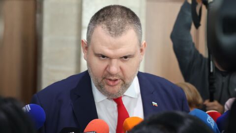Пеевски: Ще обжалвам санкцията по &quot;Магнитски&quot;. Когато тя отпадне, ще отпадне и британската